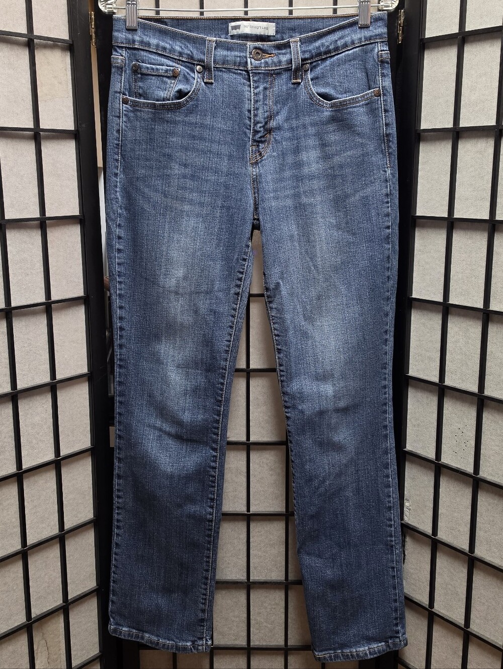 👖 Levi's 505 Straight Leg Size Womens 6/8 Or Juniors 7/9 Medium Wash Jeans